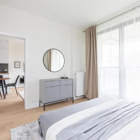 Superapart Stanislawa Augusta 42 - Park Skaryszewski Apartment Warsaw